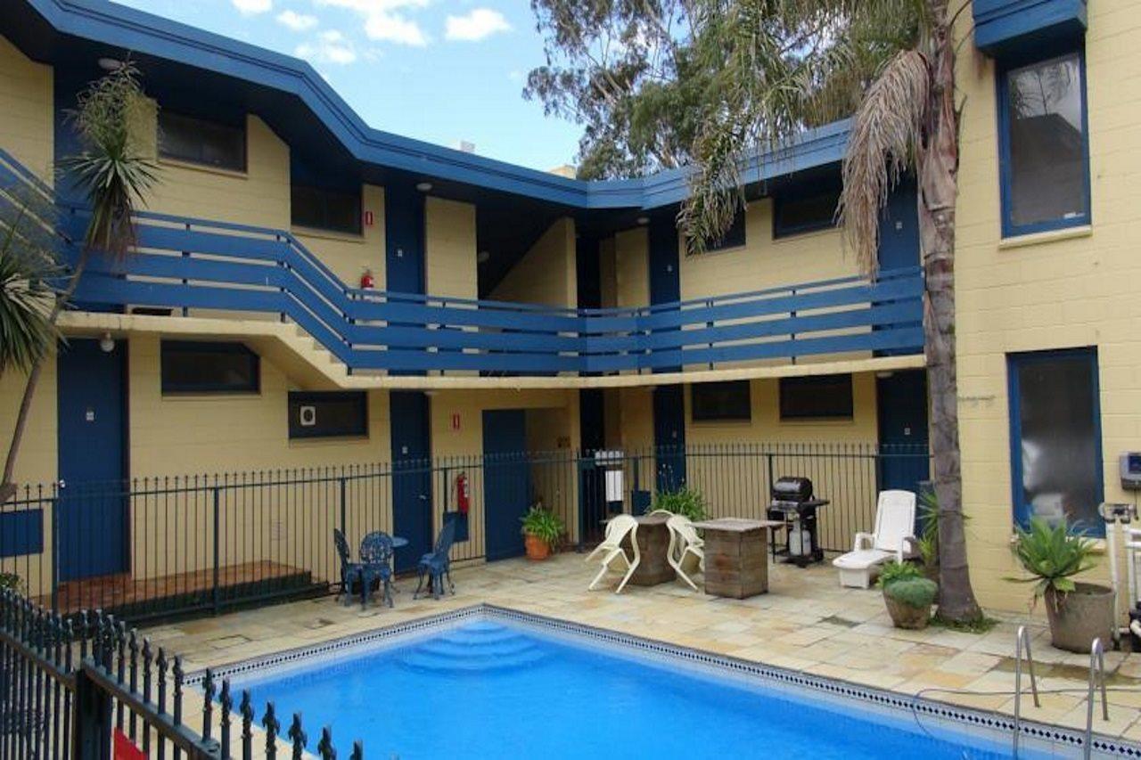 Pathfinder Motel Melbourne Exterior photo